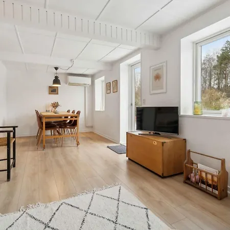 Apartman Cosy House Near Forest Rønne