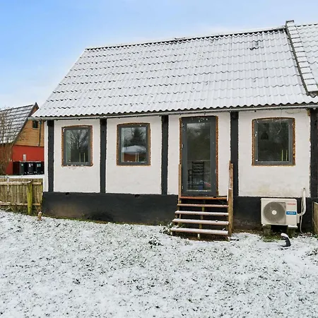 Cosy House Near Forest Apartment *