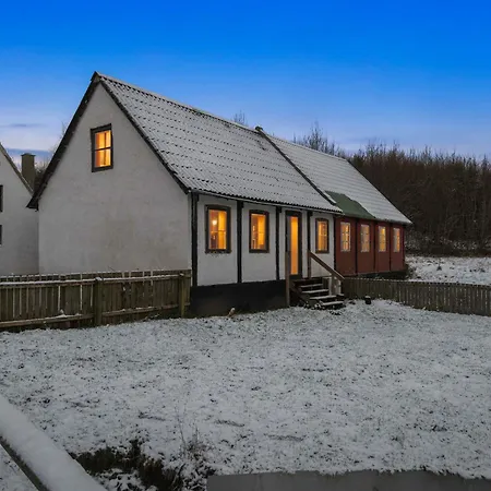 Apartman Cosy House Near Forest *